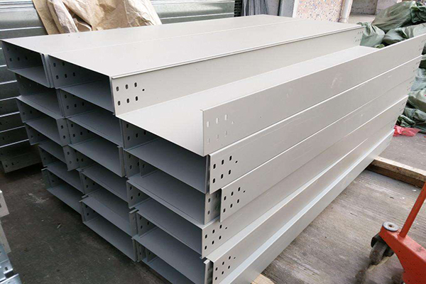 铝合金桥架设备