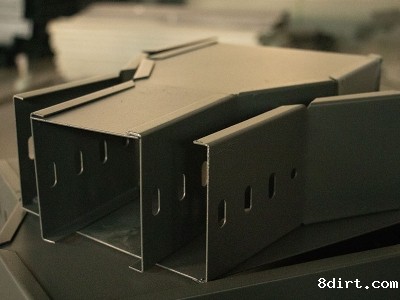 不同环境下使用不同的济南电缆桥架