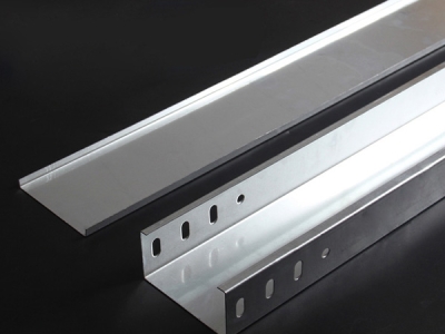 铝合金桥架在电力、通信及高腐蚀环境下的关键应用